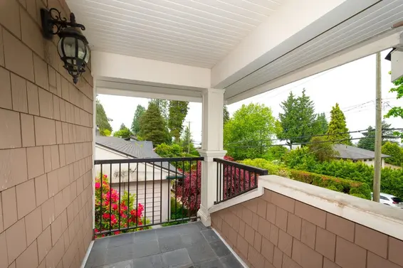 1050 11th Street, West Vancouver For Sale - image 16