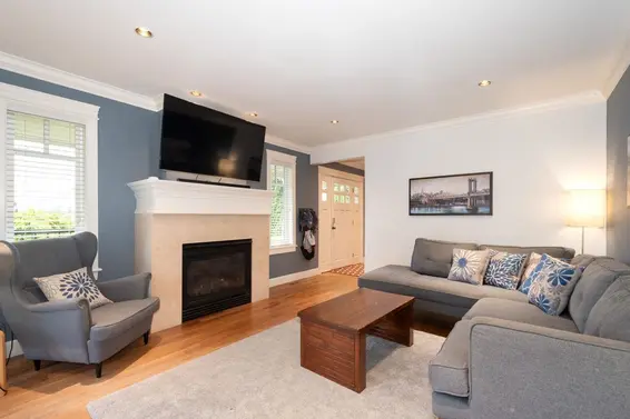 1050 11th Street, West Vancouver For Sale - image 4