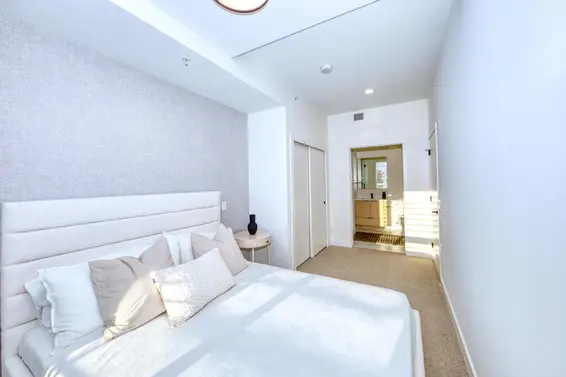 358 422 East 3rd Street, North Vancouver For Sale - image 17