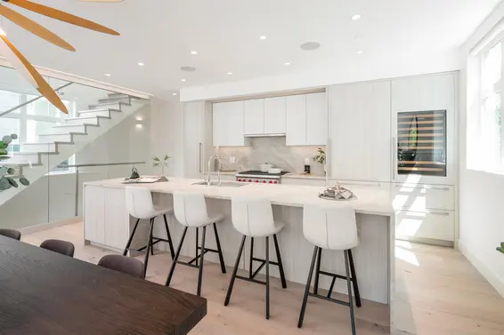 598 Arthur Erickson Place, West Vancouver For Sale - image 4