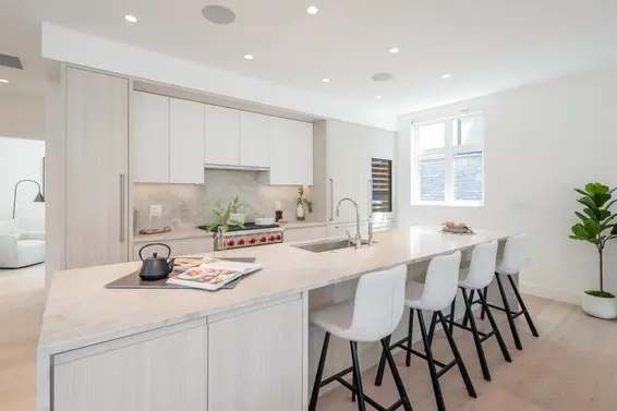 598 Arthur Erickson Place, West Vancouver For Sale - image 5