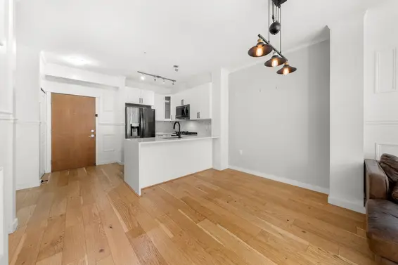 417 119 West 22nd Street, North Vancouver For Sale - image 11