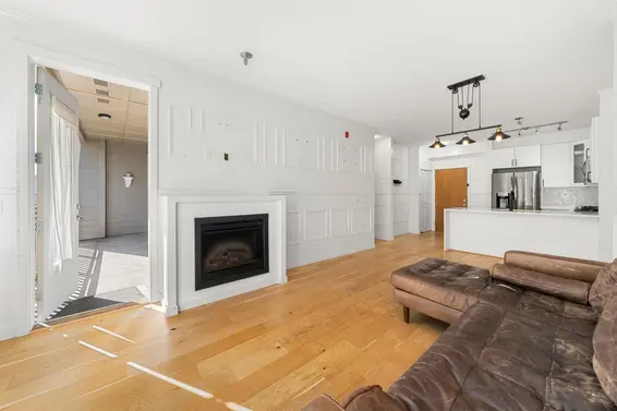 417 119 West 22nd Street, North Vancouver For Sale - image 18