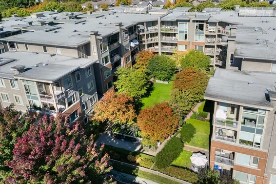 417 119 West 22nd Street, North Vancouver For Sale - image 37
