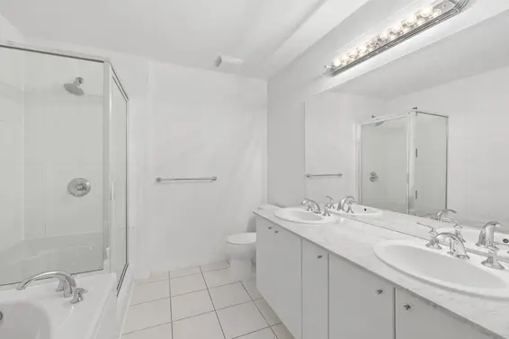 307 100 East Esplanade Avenue, North Vancouver For Sale - image 10