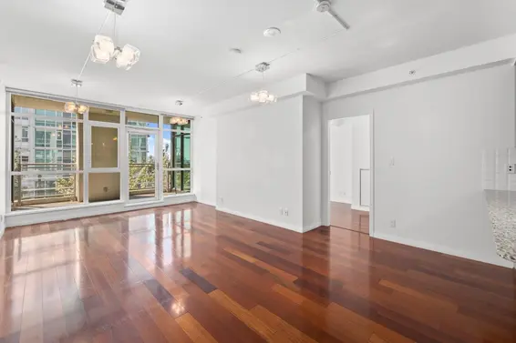 307 100 East Esplanade Avenue, North Vancouver For Sale - image 29