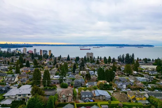 2338 Ottawa Avenue, West Vancouver For Sale - image 12