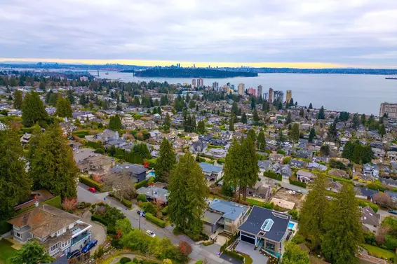 2338 Ottawa Avenue, West Vancouver For Sale - image 8