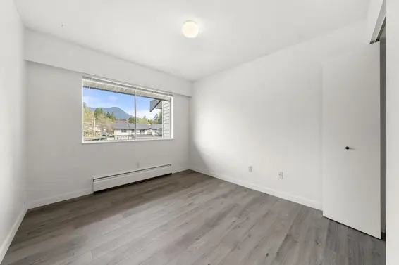 15 834 Premier Street, North Vancouver For Sale - image 20