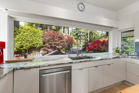 6485 Madrona Crescent, West Vancouver For Sale - image 14