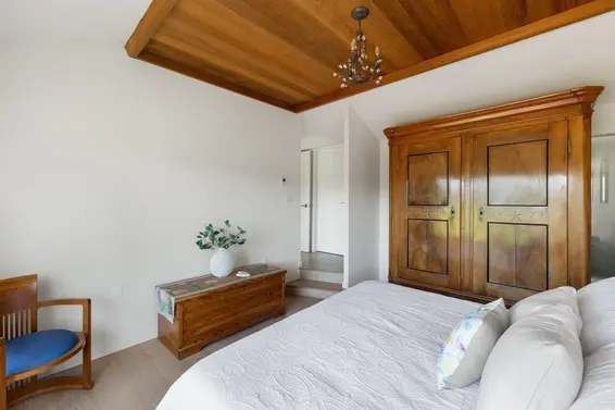 6485 Madrona Crescent, West Vancouver For Sale - image 23