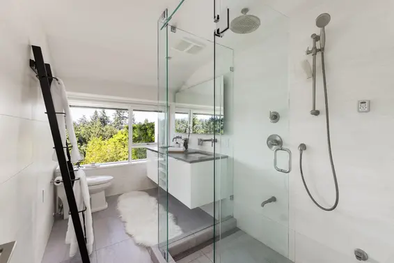 6485 Madrona Crescent, West Vancouver For Sale - image 25