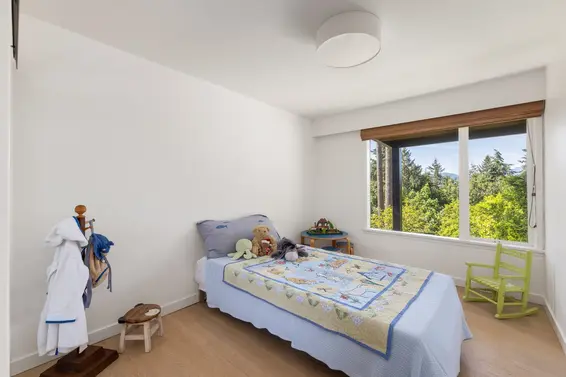 6485 Madrona Crescent, West Vancouver For Sale - image 27