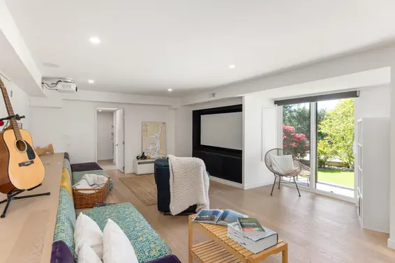 6485 Madrona Crescent, West Vancouver For Sale - image 33