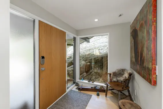6485 Madrona Crescent, West Vancouver For Sale - image 4