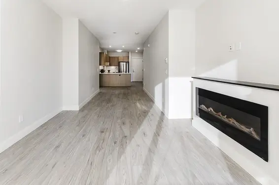 411 1633 Tatlow Avenue, North Vancouver For Sale - image 3