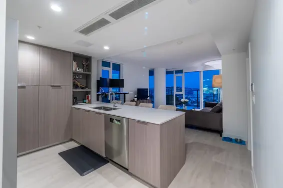 2303 1401 Hunter Street, North Vancouver For Sale - image 4