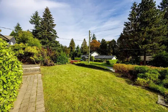 1427 Appin Road, North Vancouver For Sale - image 5