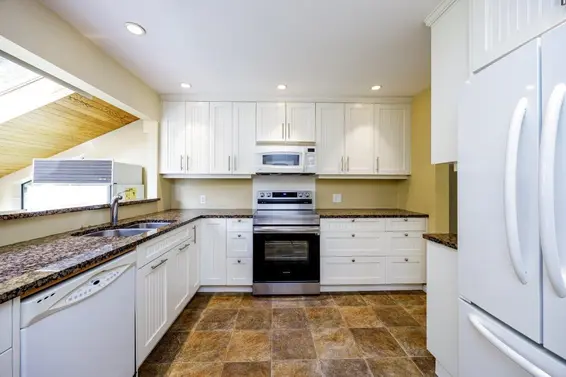 1427 Appin Road, North Vancouver For Sale - image 6