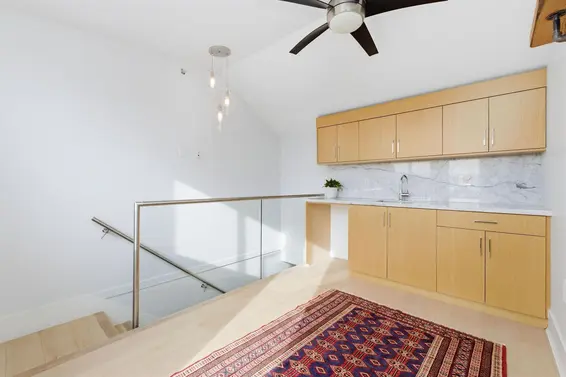 255 East 6th Street, North Vancouver For Sale - image 22