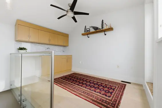 255 East 6th Street, North Vancouver For Sale - image 23