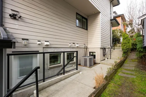 255 East 6th Street, North Vancouver For Sale - image 32
