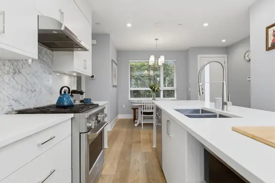 255 East 6th Street, North Vancouver For Sale - image 5