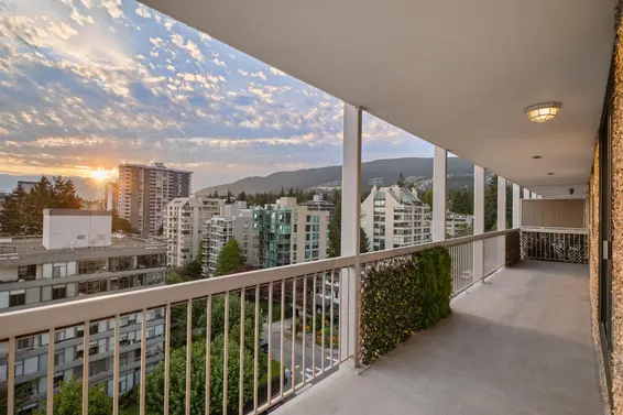 902 1390 Duchess Avenue, West Vancouver For Sale - image 3