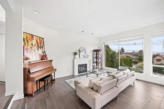 2135 Lawson Avenue, West Vancouver For Sale - image 7