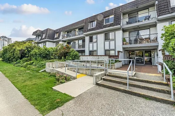 309 275 West 2nd Street, North Vancouver For Sale - image 2