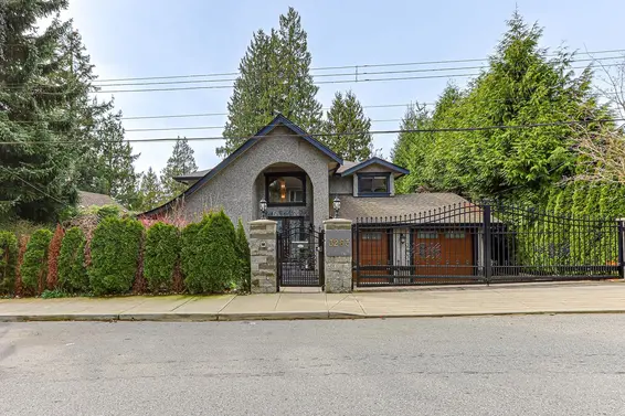 3263 Norwood Avenue, North Vancouver
