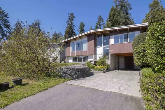 1008 West 17th Street, North Vancouver