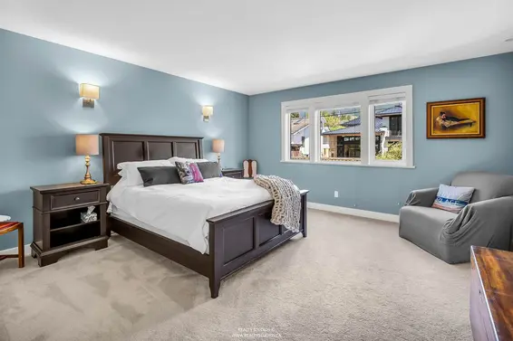 938 Beaumont Drive, North Vancouver For Sale - image 25