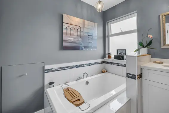 938 Beaumont Drive, North Vancouver For Sale - image 27