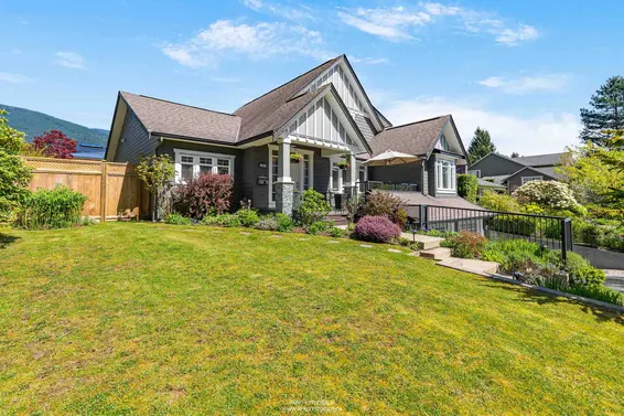 938 Beaumont Drive, North Vancouver For Sale - image 32