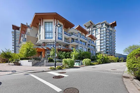 301 2707 Library Lane, North Vancouver