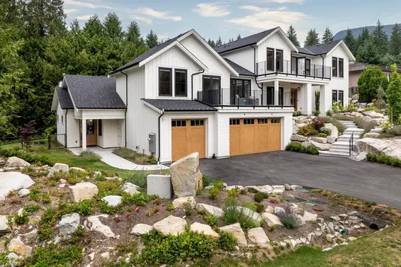 4597 Woodgreen Drive, West Vancouver For Sale - image 1