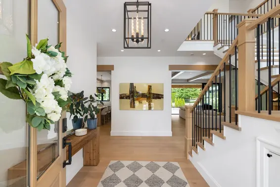 4597 Woodgreen Drive, West Vancouver For Sale - image 3