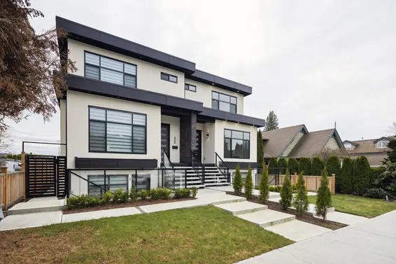 325 East 17th Street, North Vancouver