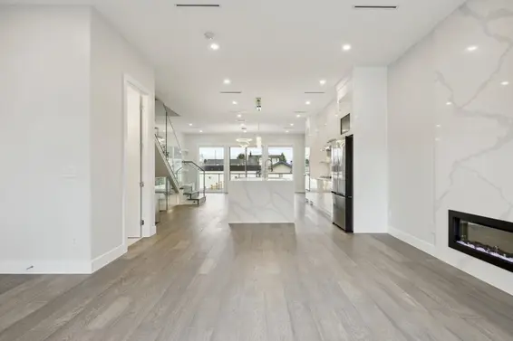 325 East 17th Street, North Vancouver For Sale - image 11