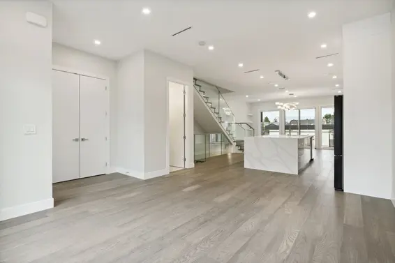 325 East 17th Street, North Vancouver For Sale - image 12