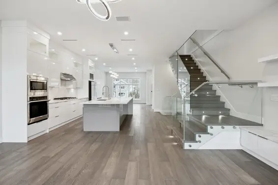 325 East 17th Street, North Vancouver For Sale - image 18