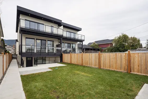 325 East 17th Street, North Vancouver For Sale - image 38