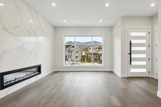 325 East 17th Street, North Vancouver For Sale - image 5