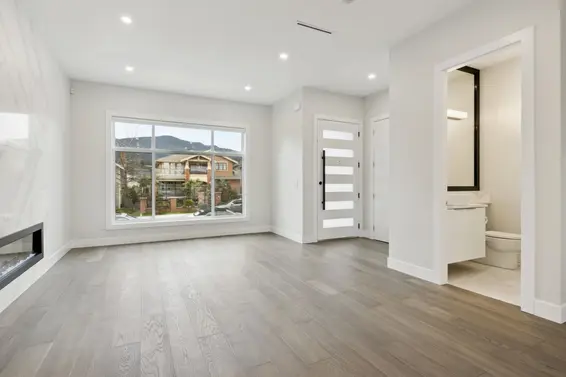 325 East 17th Street, North Vancouver For Sale - image 6