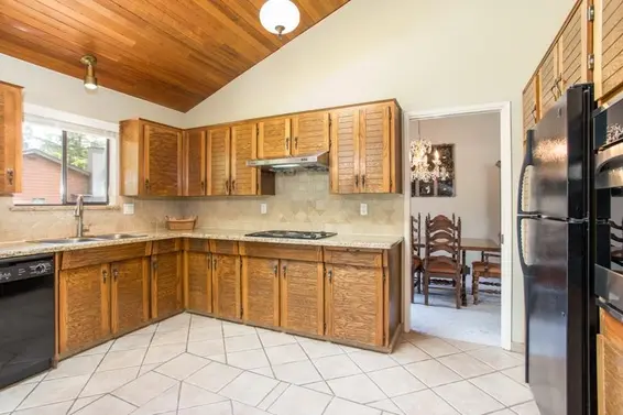 3664 Mcewen Avenue, North Vancouver For Sale - image 3