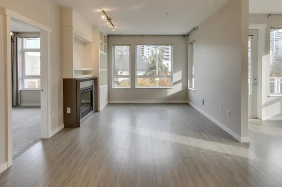 307 217 West 8th Street, North Vancouver For Sale - image 3