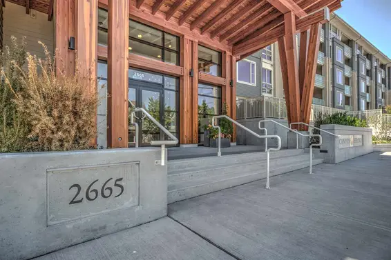 411 2665 Mountain Highway, North Vancouver