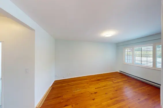 1567 Mcbride Street, North Vancouver For Sale - image 10
