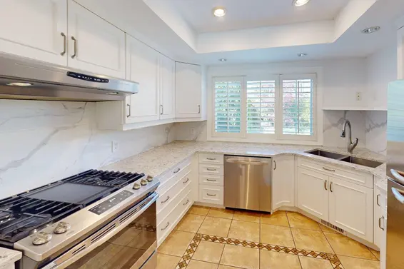 1567 Mcbride Street, North Vancouver For Sale - image 3